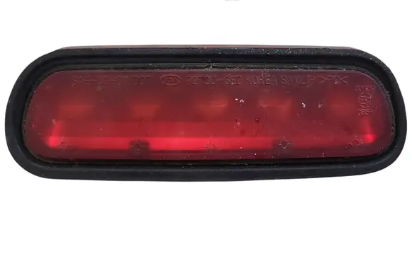 KIA Sorento Third/center stoplight 927003E0