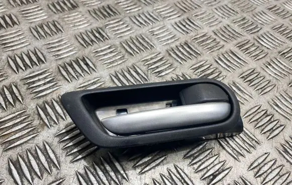 Mazda 6 Front door interior handle