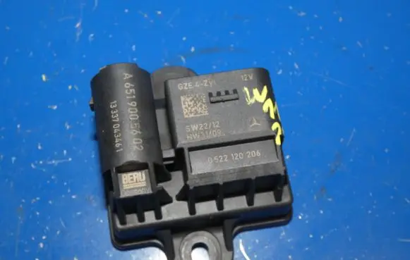 Mercedes-Benz CLA C117 X117 W117 Glow plug pre-heat relay A6519005602 13337043461