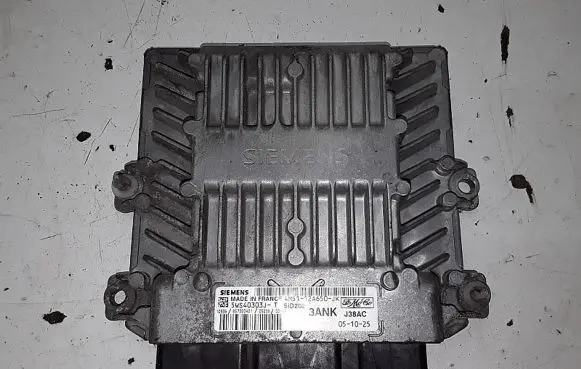 Ford Focus Engine control unit/module 4M5112A650JK