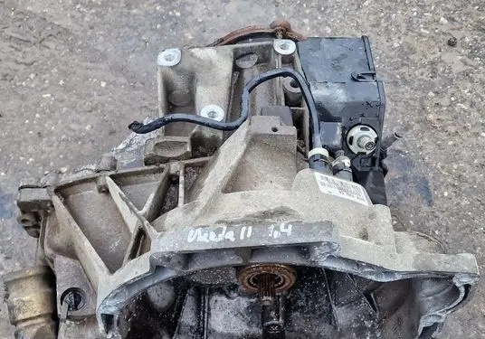 Mazda 2 Manual 4 speed gearbox 