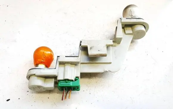 Volvo V50 Tail light bulb cover holder 281220
