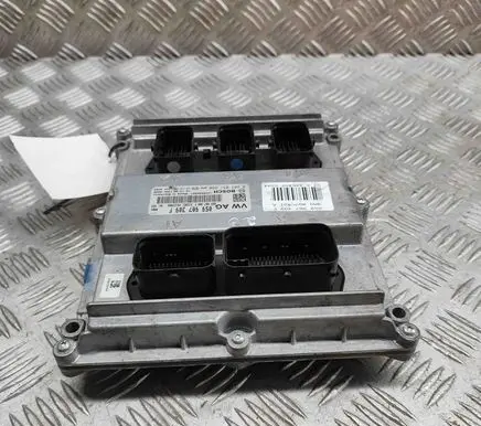 Audi Q7 4M Engine control unit/module 0281031650 1039S80907