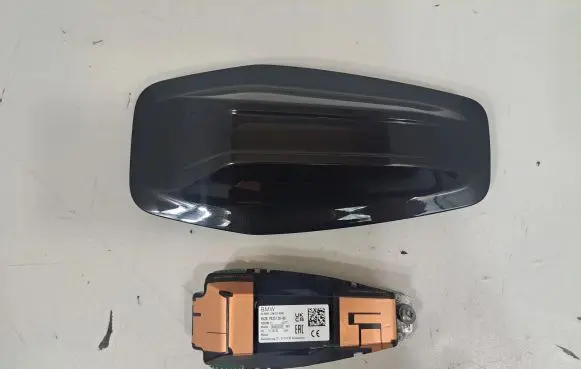 BMW i4 Aerial GPS antenna 9107481 9107484