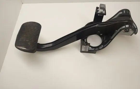 Mercedes-Benz E W212 Brake pedal A2042902001 PP204290021