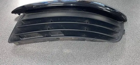 Volkswagen Jetta V Front fog light trim/grill 1K0853665G