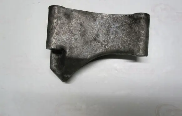 Mercedes-Benz C W203 A/C compressor mount bracket A6112340239