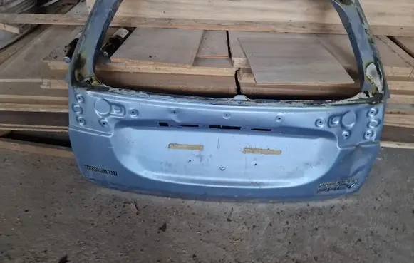 Mitsubishi Outlander Tailgate/trunk/boot lid