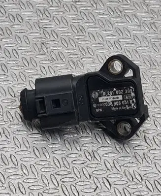 Audi A3 S3 8P Air pressure sensor 038906051B 0281002399 101007T1848D