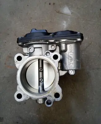 Ford Kuga II Throttle valve D57G9F991BB