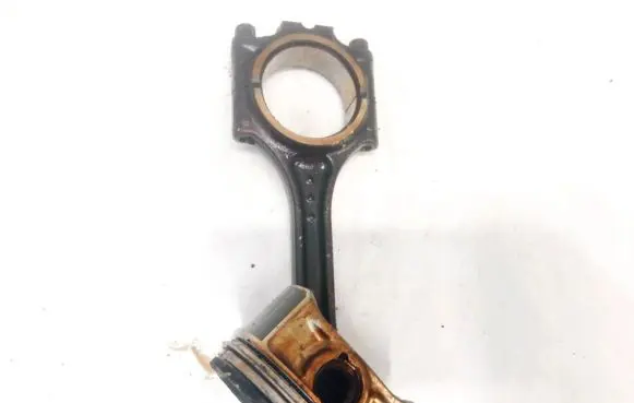 Volvo XC90 Piston with connecting rod