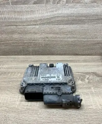 Opel Vectra C Engine control unit/module 55189630 0281011449