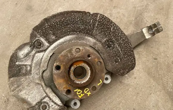 BMW 7 F01 F02 F03 F04 Front wheel hub spindle knuckle