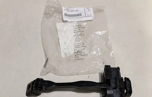 Mini Cooper Countryman F60 Rear door check strap stopper 7472702R