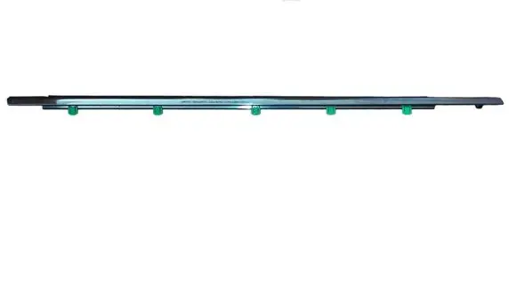 Honda CR-V Front door glass trim molding 