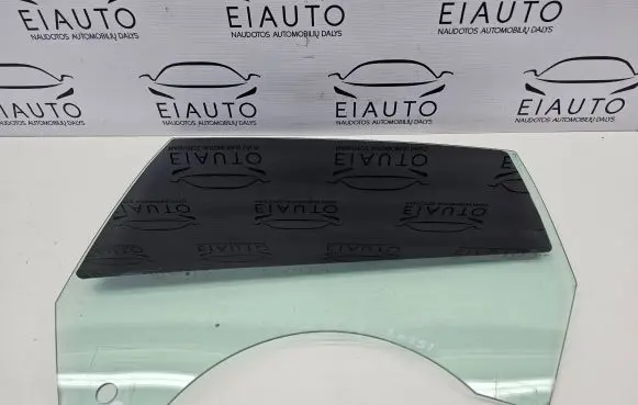 Volkswagen PASSAT CC Rear door window glass 3C8845205 43R001026 E000184