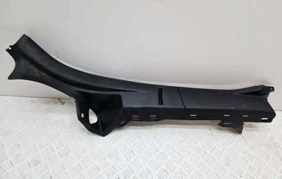 Skoda Yeti (5L) Rear seat side bottom trim 5L0867766