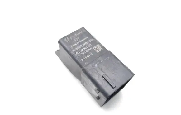 Glow plug pre-heat relay