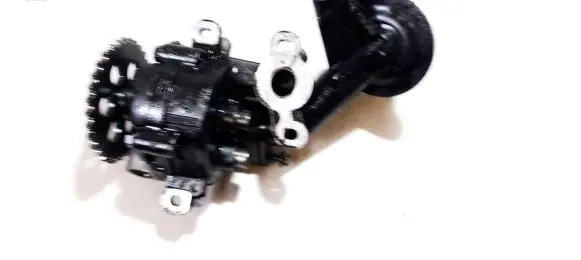 Ford Mondeo Mk III Oil pump 070905165 1s7q6600
