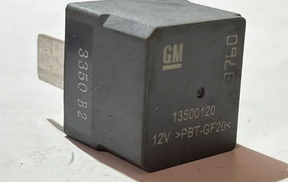 Opel Insignia A Other relay 13500120