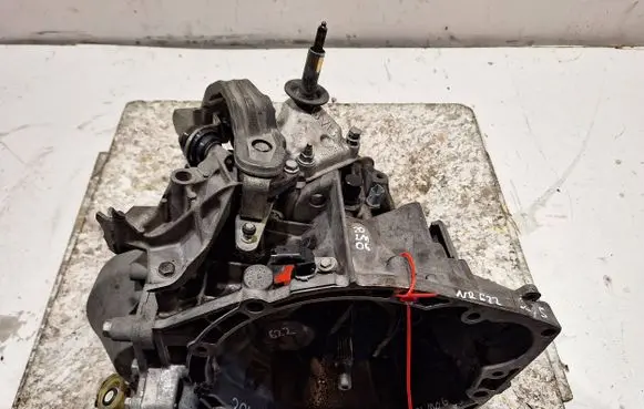Peugeot Expert Manual 5 speed gearbox 20LM06