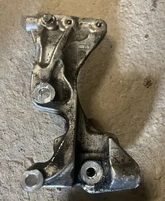 Dodge Nitro Generator/alternator bracket 90513137F 90513137