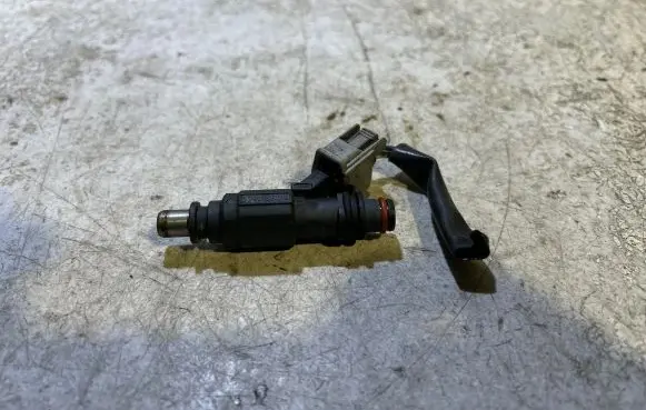 Toyota Auris 150 Fuel injector 0280156019