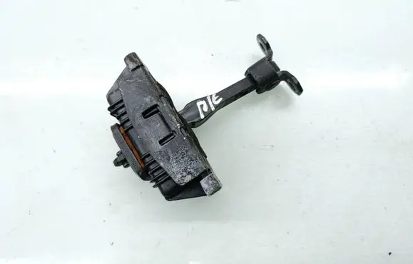 Mercedes-Benz Vito Viano W447 Front door check strap stopper A4477207500