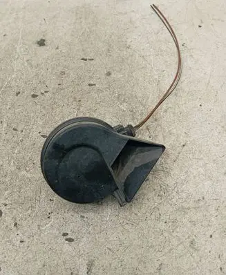 Audi A4 S4 B7 8E 8H Horn signal