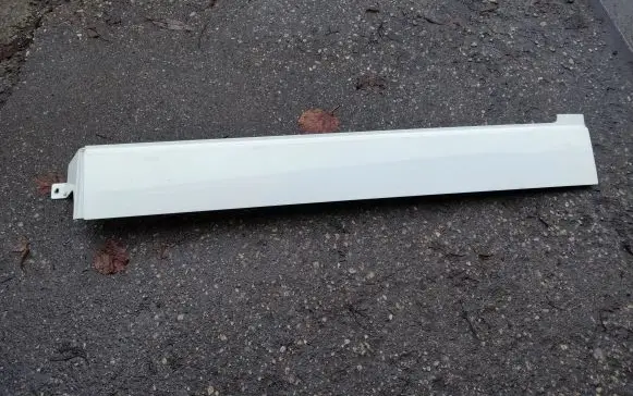 Volkswagen Transporter - Caravelle T5 Sliding door rail trim 7H1843796 R902