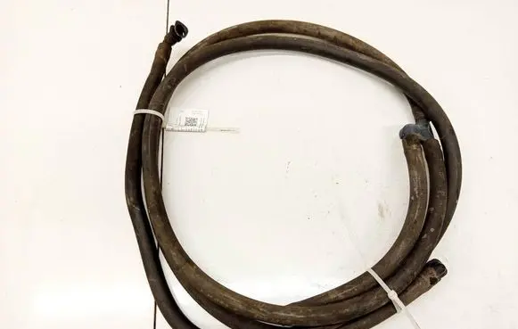 Mercedes-Benz E W211 Engine coolant pipe/hose 