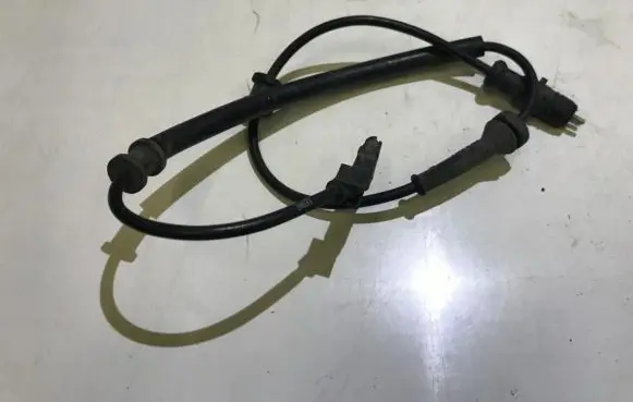 Renault Laguna II ABS rear brake sensor 8200084126 100711-50951