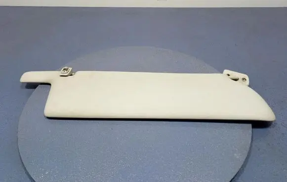 Sun visor