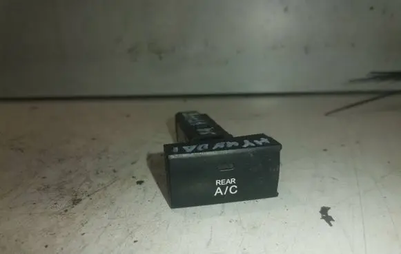 Hyundai Santa Fe Air conditioning (A/C) switch 202002962