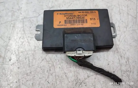Hyundai Santa Fe Gearbox control unit/module 9544739520 4450000105N 105098363