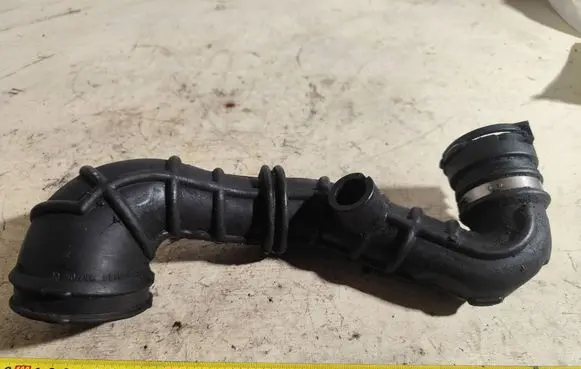 Ford Focus Air intake hose/pipe 98ab9r504ce