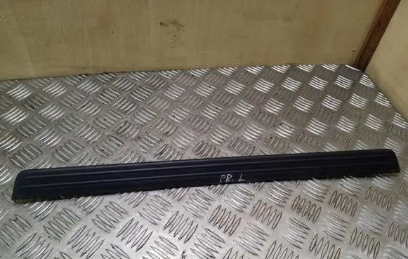 Toyota RAV 4 (XA20) Front sill trim cover 6791142010