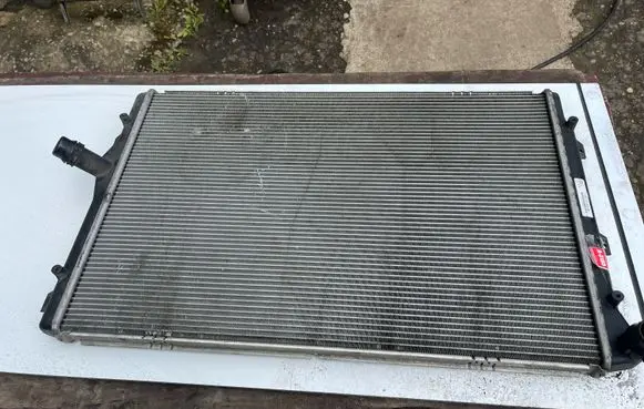 Volkswagen PASSAT B7 Coolant radiator 3C0121253AR