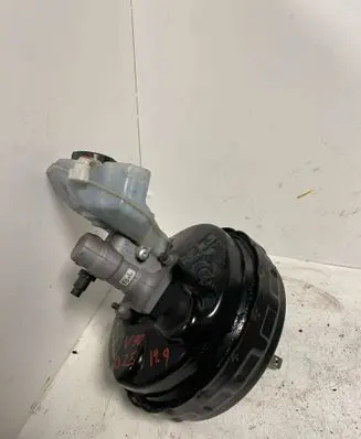 Volvo V70 Brake booster P31400469 03775797024