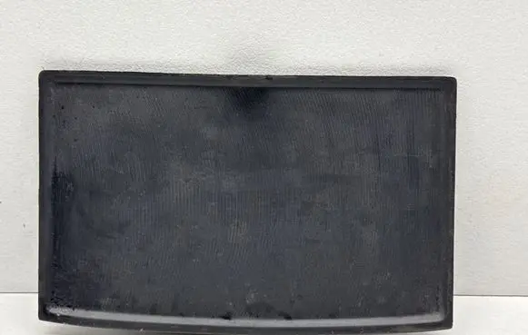 Chrysler Pacifica Glove box pad 61868AH 5091211 2916934