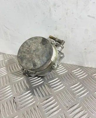 Audi Q5 SQ5 Vacuum pump 057145100AF