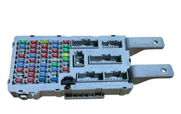 Hyundai Santa Fe Fuse module 919502B400 1007228004
