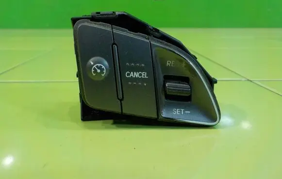 Hyundai ix35 Other switches/knobs/shifts 967002S450RJ5