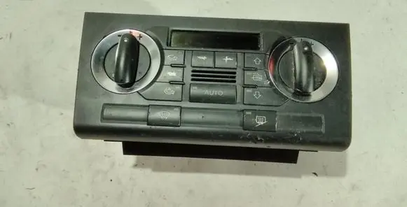 Audi A3 S3 8P Climate control unit 8P0820043D 412206018011