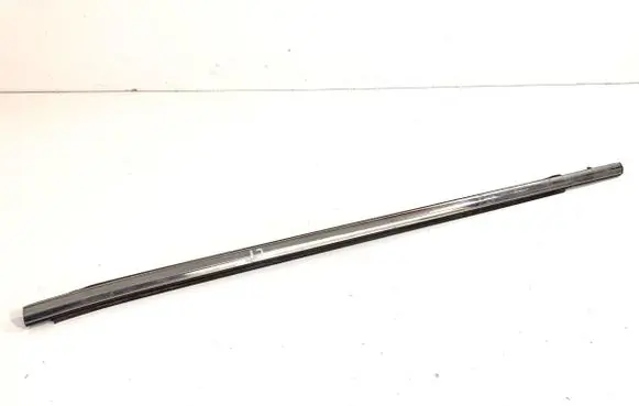 Toyota Camry VIII XV70 Loading door glass trim molding 