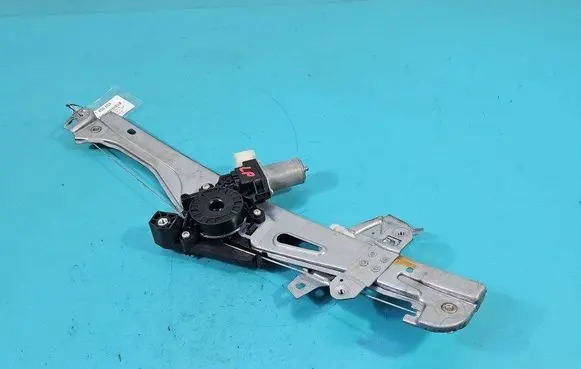 Suzuki SX4 S-Cross Front door window regulator with motor IMPRK1455653