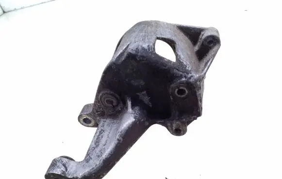 Ford Galaxy Power steering pump mounting bracket 028145523E