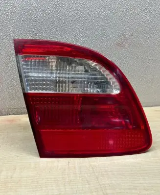 Mercedes-Benz E W211 Tailgate rear/tail lights A2118201364
