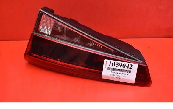 Skoda Fabia Mk1 (6Y) Rear/tail lights 6VE945094