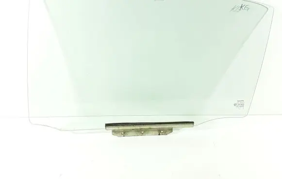 Toyota Corolla E120 E130 Rear door window glass 43R00048